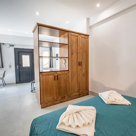 Kaminaki * Katávolos